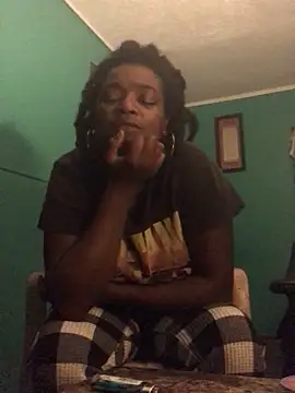 Keishiecakes online show from March 22, 2026, 5:32 am