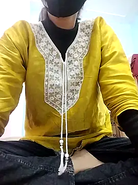 Snapshot of M_Lisha chatting on February 23, 2026, 3:52 am M Lisha online show from February 23, 2026, 3:52 am