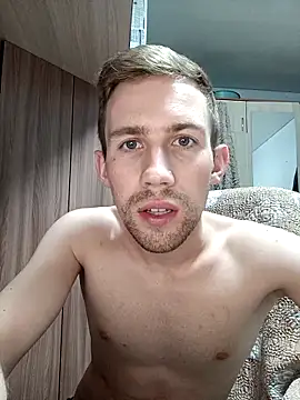 Snapshot of ---Dark--- chatting on April 14, 2026, 4:34 pm ---Dark--- online show from April 14, 2026, 4:34 pm