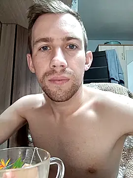 Snapshot of ---Dark--- chatting on April 15, 2026, 10:32 am ---Dark--- online show from April 15, 2026, 10:32 am