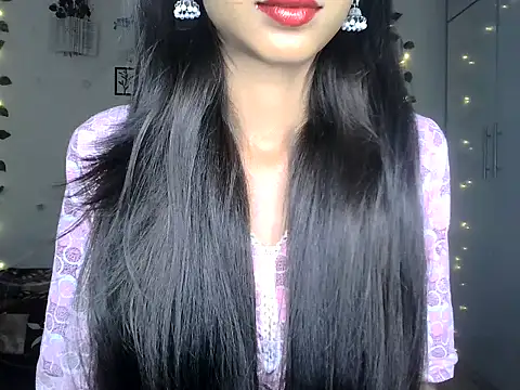SIKSHA SINGH online show from May 31, 2026, 2:12 pm
