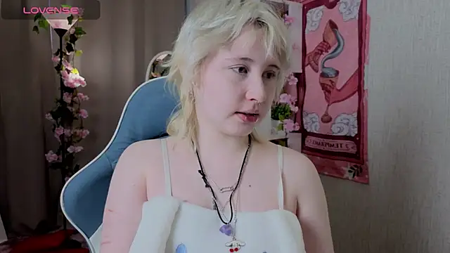 May leaf online show from March 4, 2026, 1:46 am