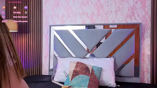 LittleeSara18 online show from March 15, 2026, 11:06 am