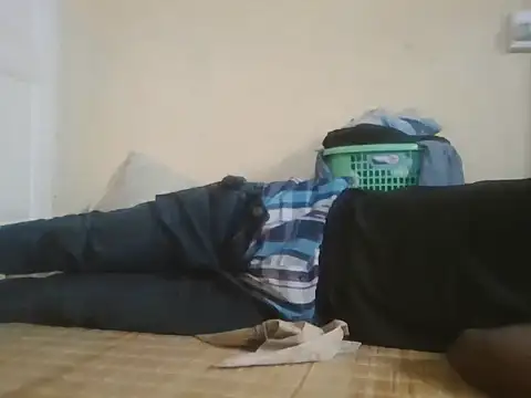 Snapshot of bk231 chatting on February 18, 2026, 2:13 pm bk231 online show from February 18, 2026, 2:13 pm