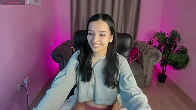 Snapshot of CamillaStars chatting on March 1, 2026, 1:44 pm CamillaStars online show from March 1, 2026, 1:44 pm