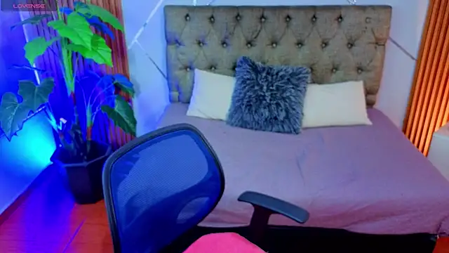 Snapshot of SophyAdams chatting on February 23, 2026, 6:08 pm SophyAdams online show from February 23, 2026, 6:08 pm