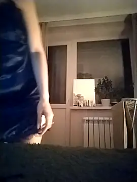 evavibe  online show from April 9, 2026, 6:47 pm