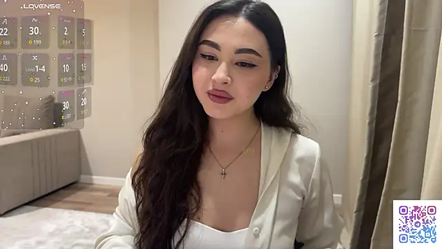 Sweet BerryBabe online show from May 8, 2026, 9:51 pm