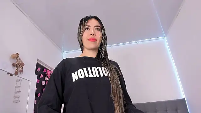 Ariana-Cobos online show from March 3, 2026, 2:57 pm