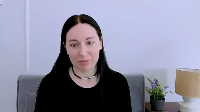 MiaFair online show from April 3, 2026, 3:29 pm