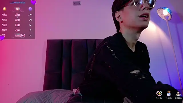 lui x dust online show from May 2, 2026, 3:01 am