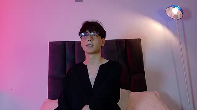 lui x dust online show from May 3, 2026, 3:11 am