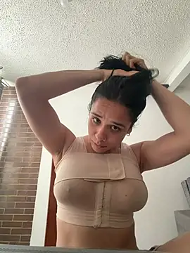 Snapshot of Fox_doll_ chatting on August 1, 2026, 6:06 pm Fox doll online show from August 1, 2026, 6:06 pm