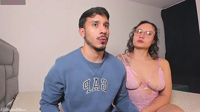 alphaandmuse online show from April 5, 2026, 7:04 am