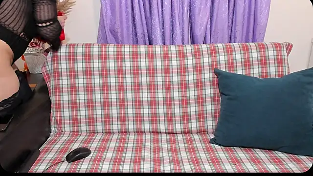 ranya4uu online show from March 3, 2026, 9:33 pm