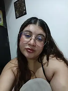 ValeriaSalvino online show from February 27, 2026, 3:29 am