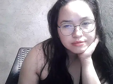 wildchinita00 online show from June 6, 2026, 10:26 pm