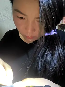 Snapshot of MayEva_ly chatting on February 22, 2026, 2:03 am MayEva ly online show from February 22, 2026, 2:03 am