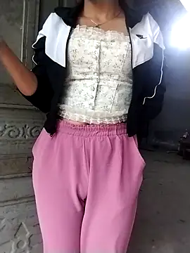 ngocbao11 online show from March 15, 2026, 12:39 am