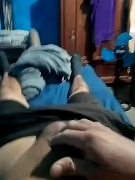 Snapshot of albertomexson chatting on March 3, 2026, 8:21 am albertomexson online show from March 3, 2026, 8:21 am