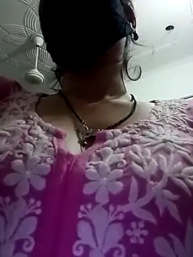 Vandana122 online show from March 30, 2026, 4:19 pm