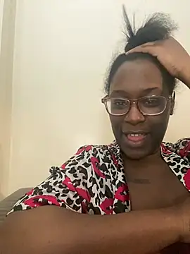 Snapshot of Sinfulwaterfalls chatting on May 8, 2026, 6:45 pm Sinfulwaterfalls online show from May 8, 2026, 6:45 pm