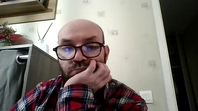 Snapshot of Florent1307 chatting on February 24, 2026, 9:15 pm Florent1307 online show from February 24, 2026, 9:15 pm