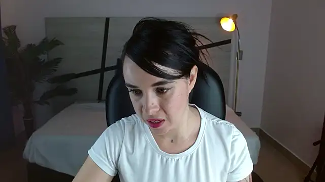 Anne blake online show from April 28, 2026, 12:09 pm