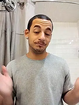 momo0208 online show from March 7, 2026, 2:51 am