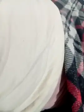 Snapshot of Valentina3217 chatting on February 19, 2026, 3:42 pm Valentina3217 online show from February 19, 2026, 3:42 pm