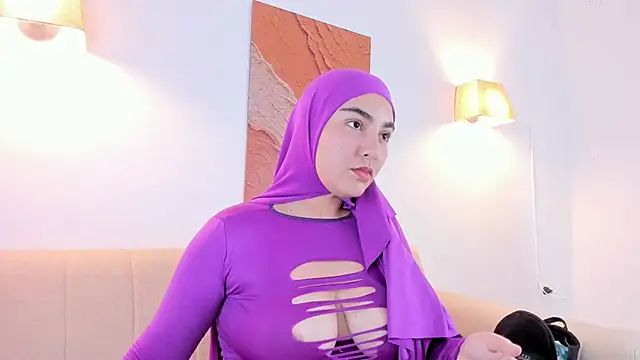 Malika Noor online show from May 12, 2026, 2:12 pm
