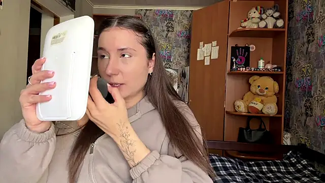 poly princess online show from March 25, 2026, 9:19 am