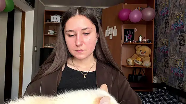 poly princess online show from March 6, 2026, 9:04 am