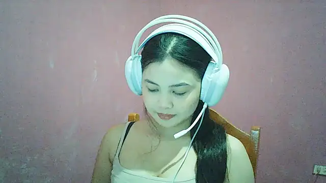 DessertFlower online show from May 22, 2026, 3:15 am