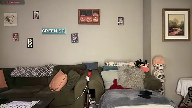 greenxxxqueen online show from April 19, 2026, 3:29 am