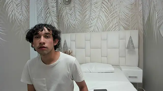 Snapshot of sammysexxx_ chatting on March 1, 2026, 10:04 am sammysexxx online show from March 1, 2026, 10:04 am