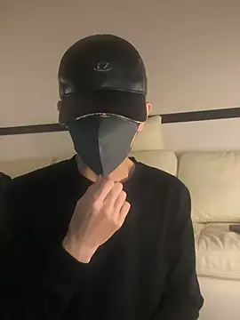 Yumemiru-k online show from April 10, 2026, 8:38 pm