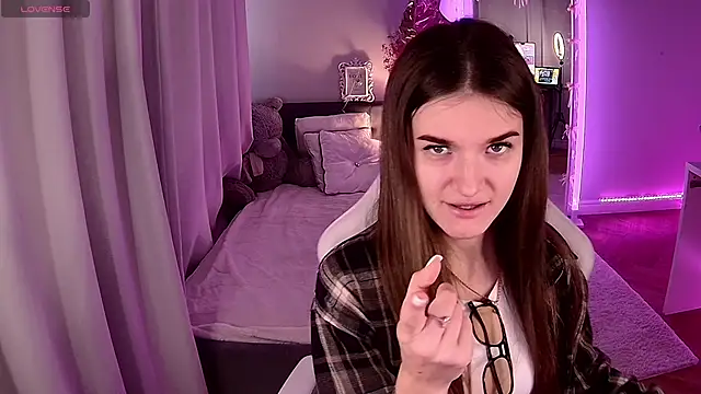 Ann Wood online show from March 4, 2026, 7:27 am