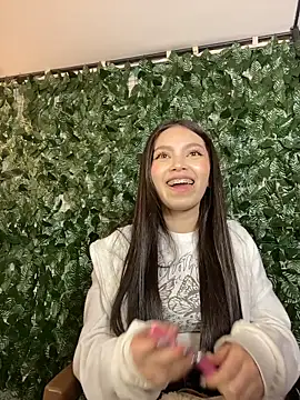 Mady Pink online show from March 14, 2026, 4:18 am