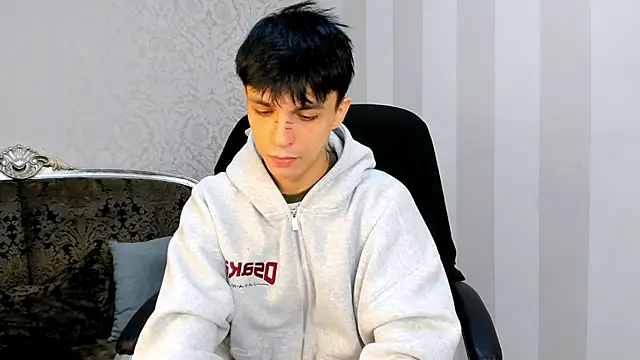 Snapshot of ClarkBev chatting on March 3, 2026, 6:20 am ClarkBev online show from March 3, 2026, 6:20 am