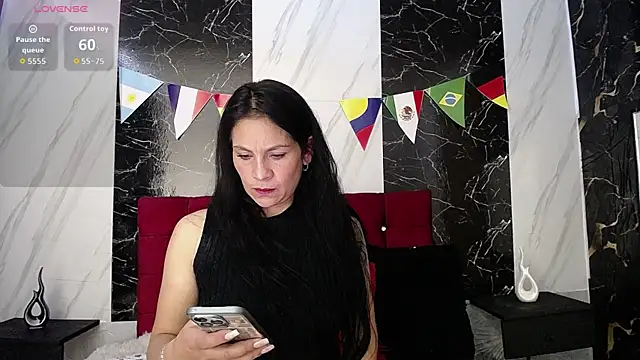 Snapshot of SofiaMoreno_ chatting on June 23, 2026, 5:11 pm SofiaMoreno online show from June 23, 2026, 5:11 pm