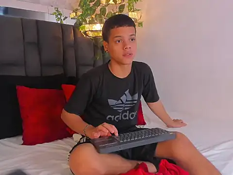 PATRIICKMILLER online show from February 26, 2026, 3:23 pm