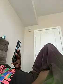 makeherfeelg online show from March 25, 2026, 2:05 pm