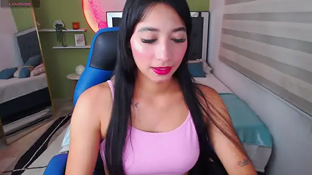 ivvoncute online show from May 13, 2026, 1:45 am