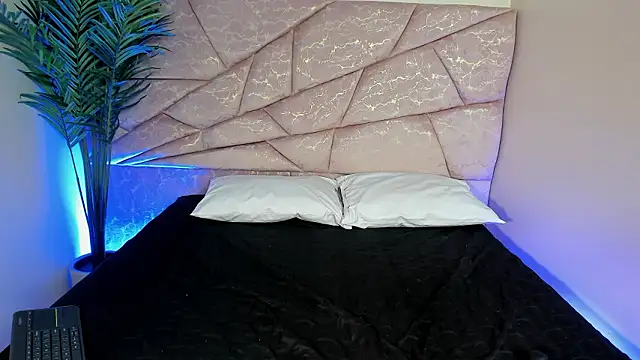 yayis Betancur online show from March 13, 2026, 3:44 am