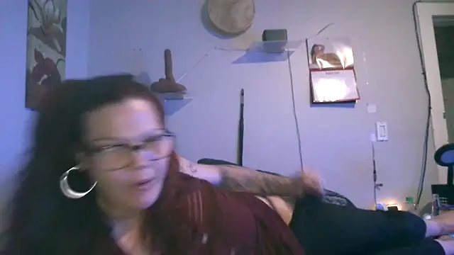 Snapshot of Sexymilf6992 chatting on August 6, 2026, 1:00 am Sexymilf6992 online show from August 6, 2026, 1:00 am