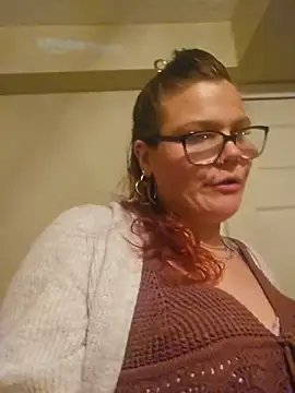 Snapshot of Sexymilf6992 chatting on June 11, 2026, 3:47 am Sexymilf6992 online show from June 11, 2026, 3:47 am