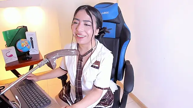 Valecute  online show from March 11, 2026, 8:03 pm