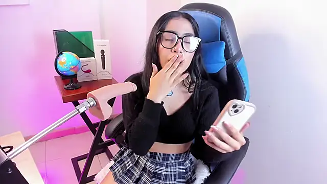 Valecute  online show from April 9, 2026, 8:26 pm