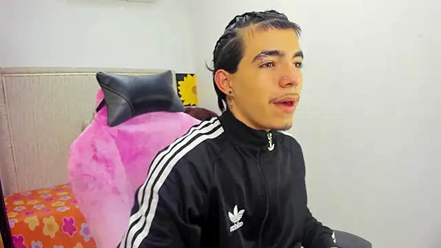 Bad bunnyy  online show from April 4, 2026, 12:01 pm